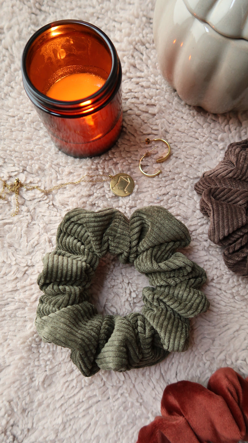 Scrunchie Leave - Velours côtelé Kaki, taille médium Ma boutique
