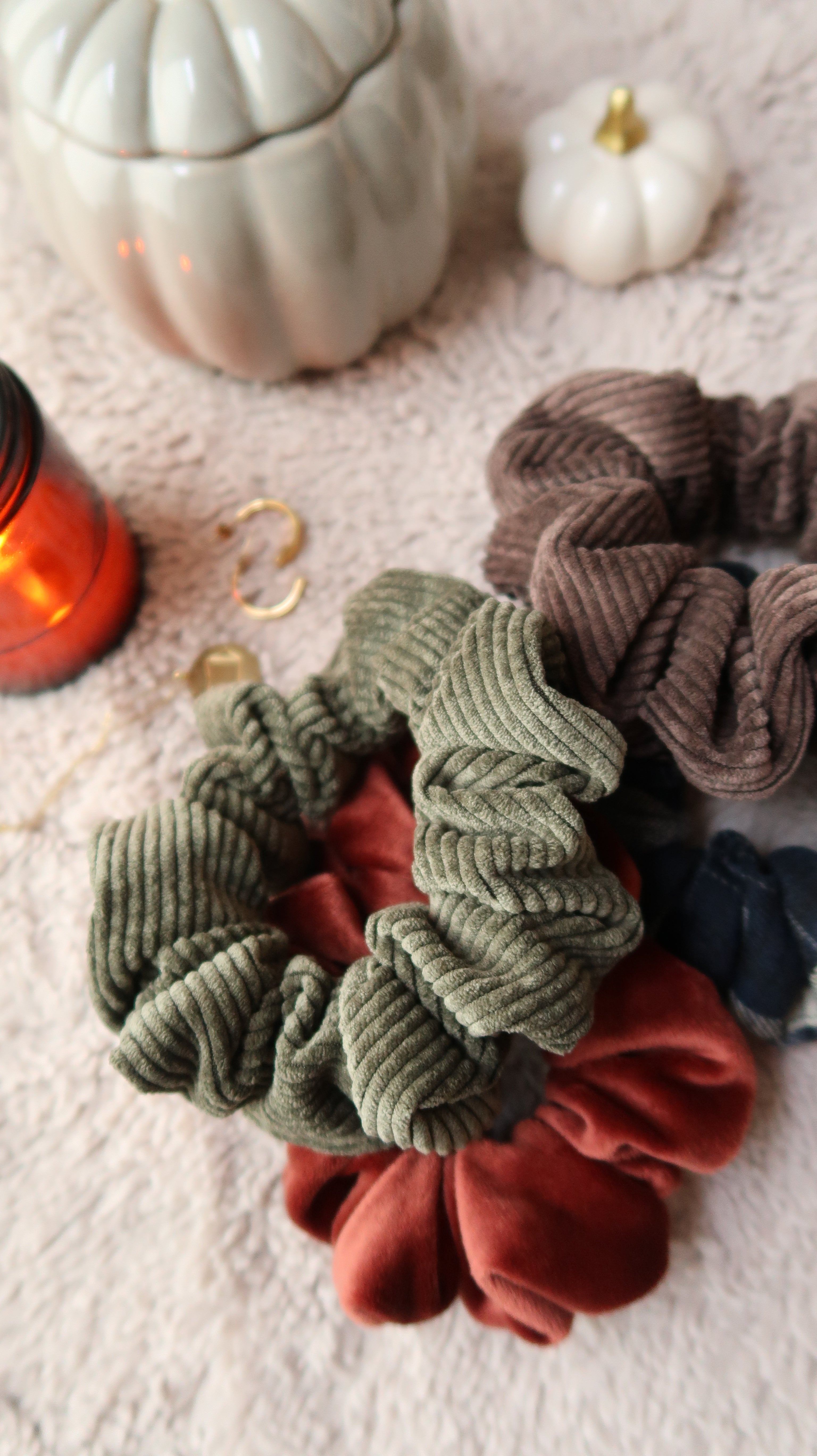 Scrunchie Leave - Velours côtelé Kaki, taille médium Ma boutique